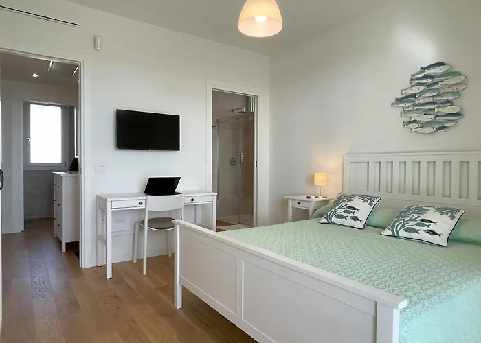 アパート Mari'entu クアルトゥ・サンテーレナ